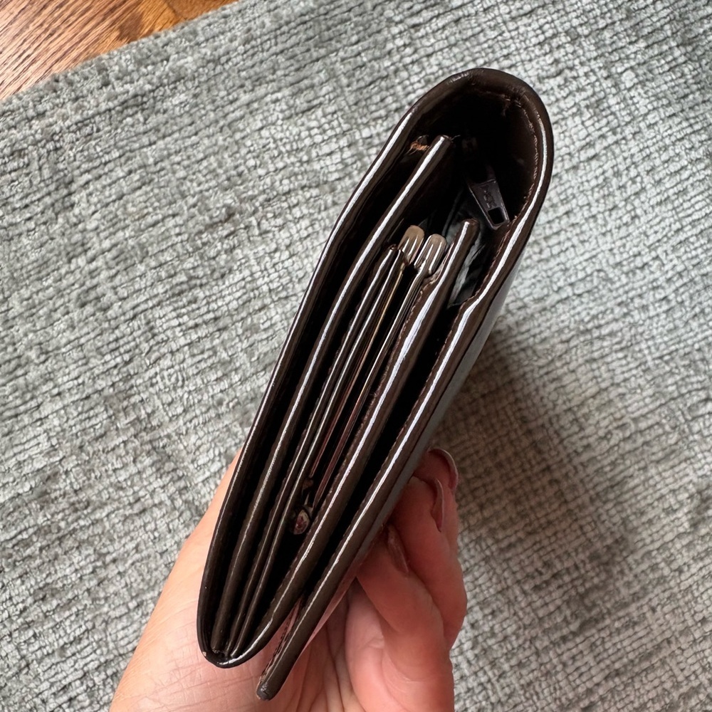 Gucci Brown Patent Leather Wallet FINAL PRICE - Picture 4 of 14